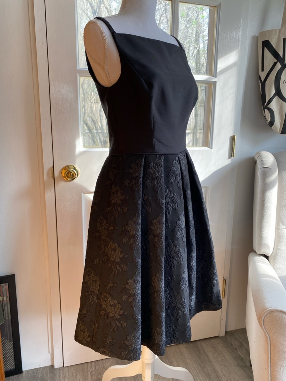 Gal Meets Glam Black Square-Neck Midi Fit-and-Flare Dress